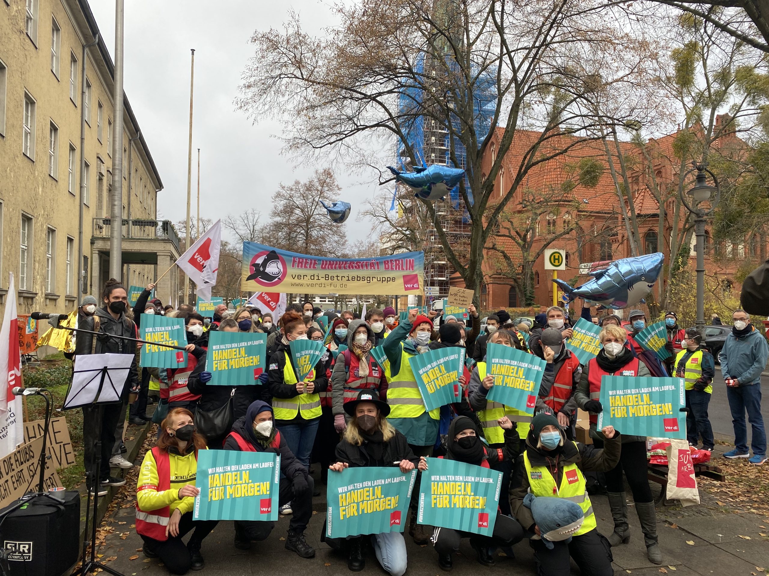 FU Berlin: Studierende und Beschäftigte streiken gemeinsam