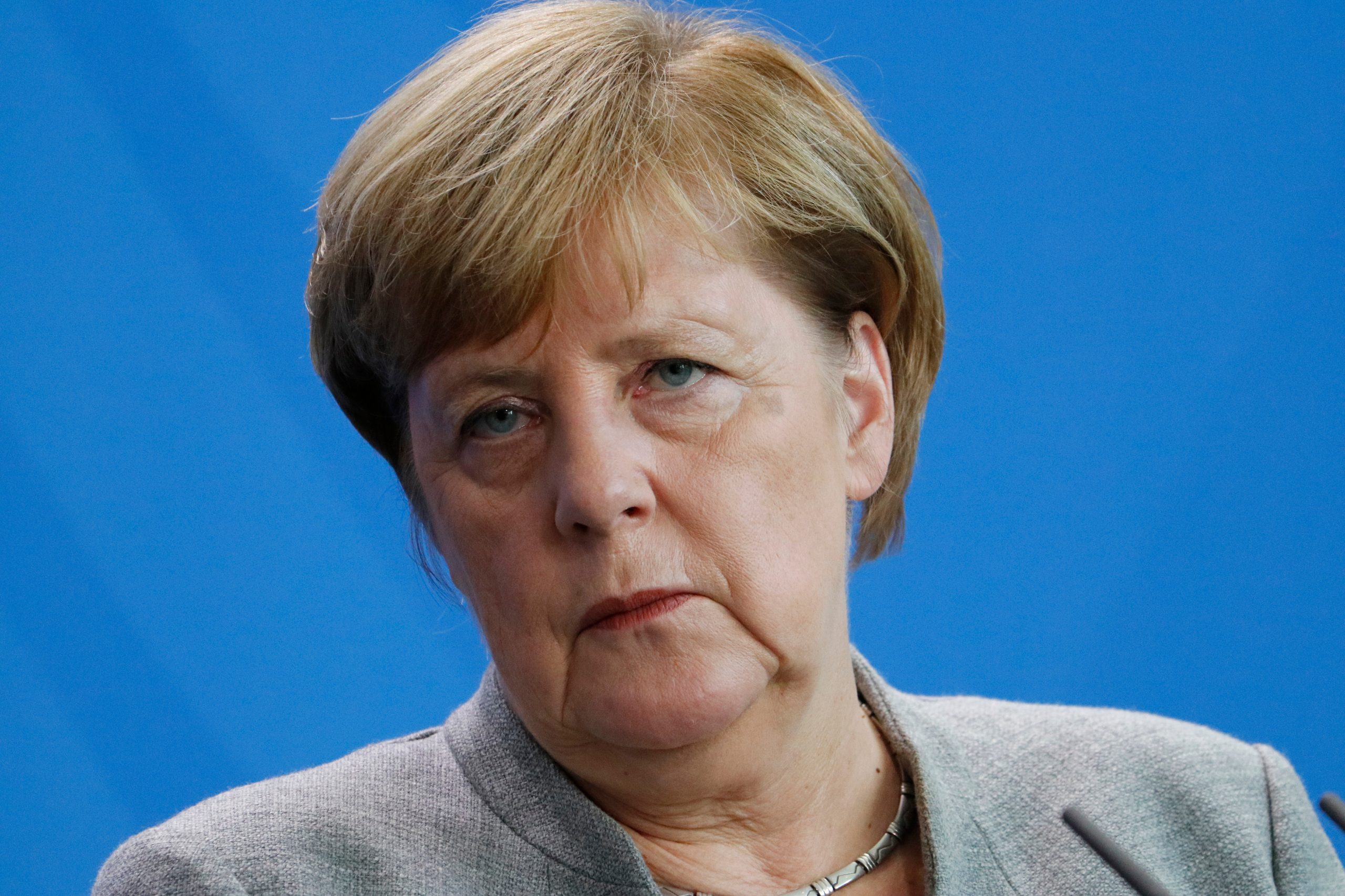 Warum LINKEN-Chef Bartsch Merkel nicht hinterher trauern sollte
