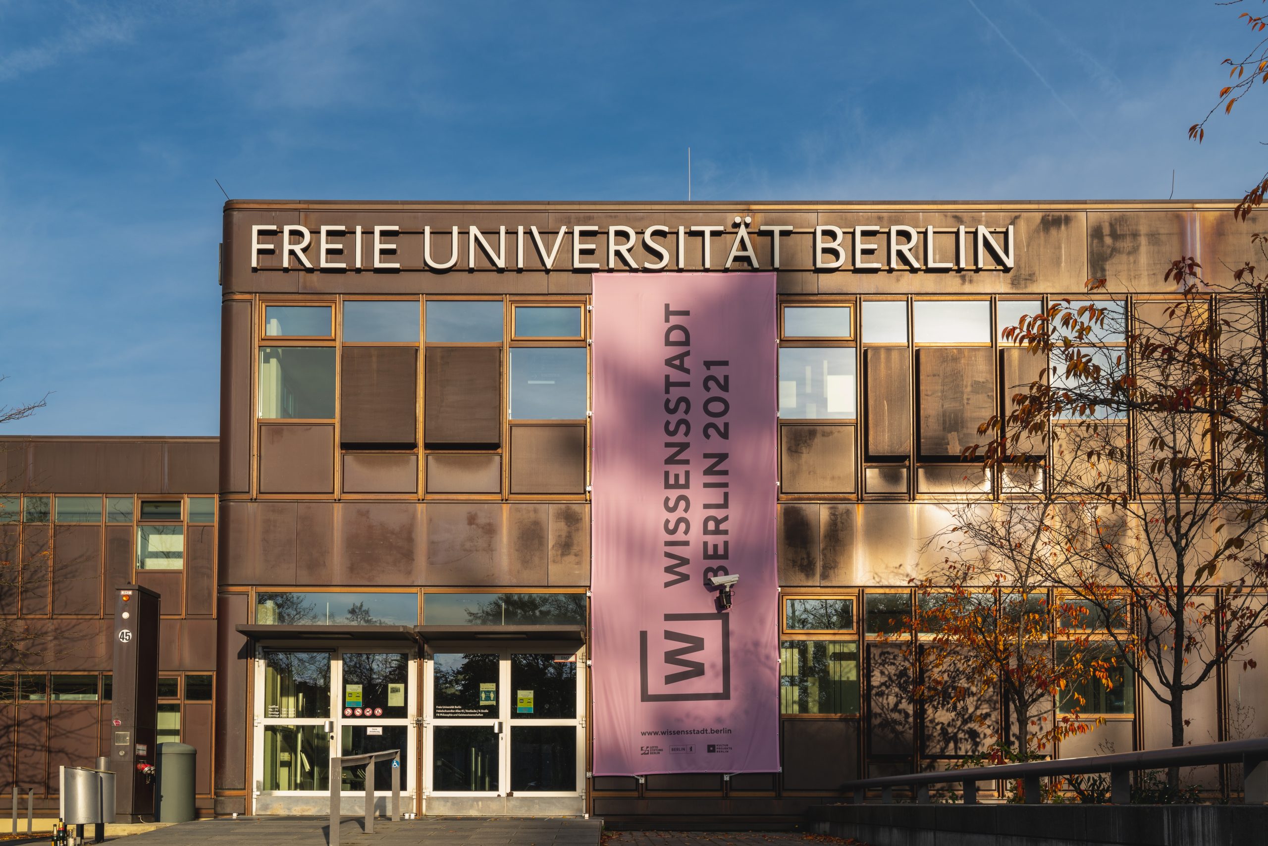 „Diskriminierungsfreie Universität”: Personalrat an der FU fordert Ende des Outsourcings