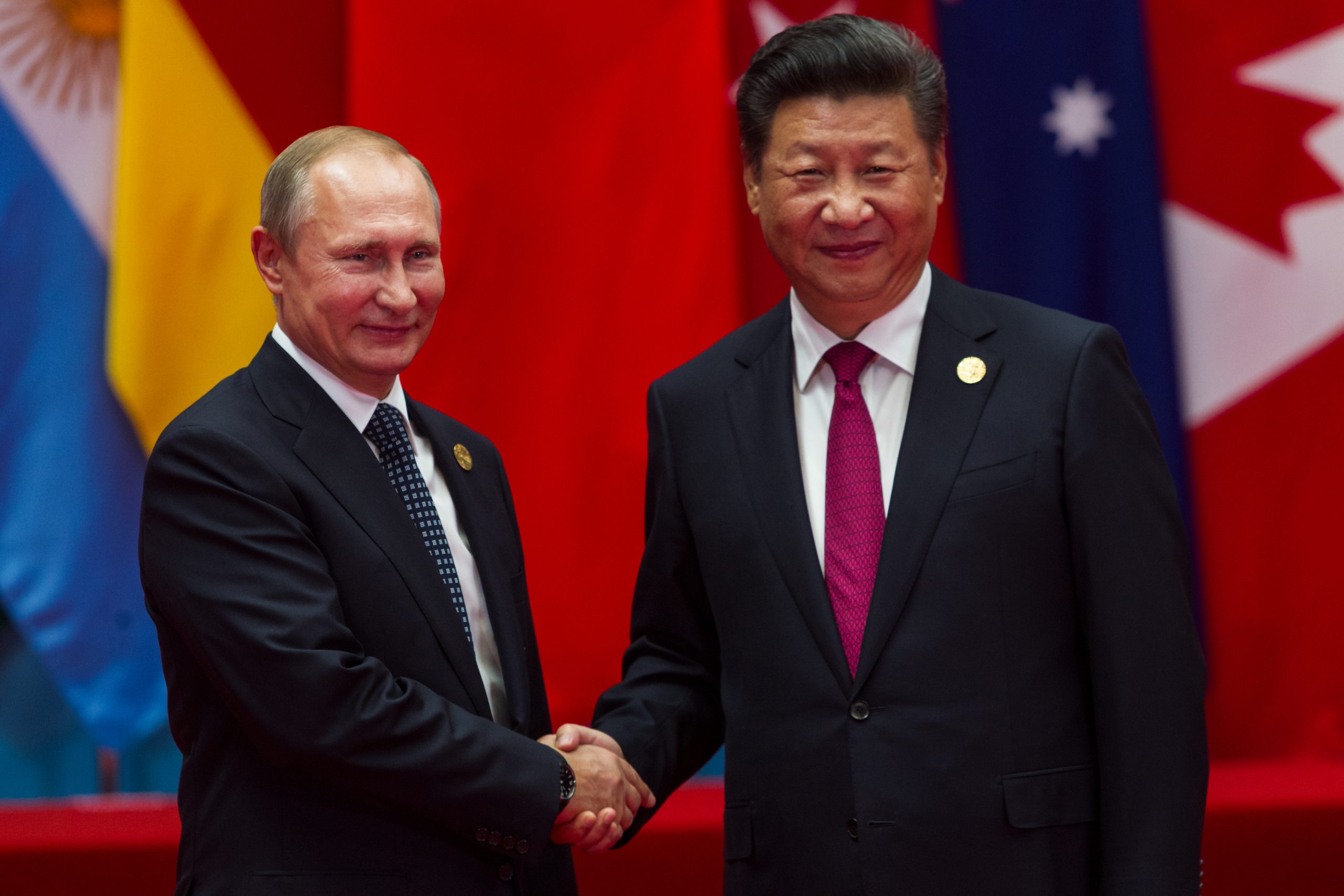 China und der Krieg in der Ukraine: Zwischen der Allianz mit Russland und der Abhängigkeit zum Westen