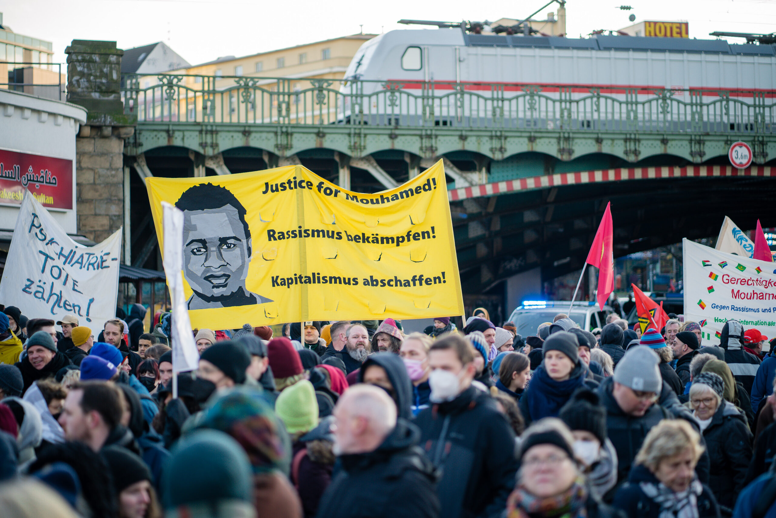 Dortmund: Über 2.000 Menschen demonstrieren nach brutalem Mord an Mouhamed Dramé