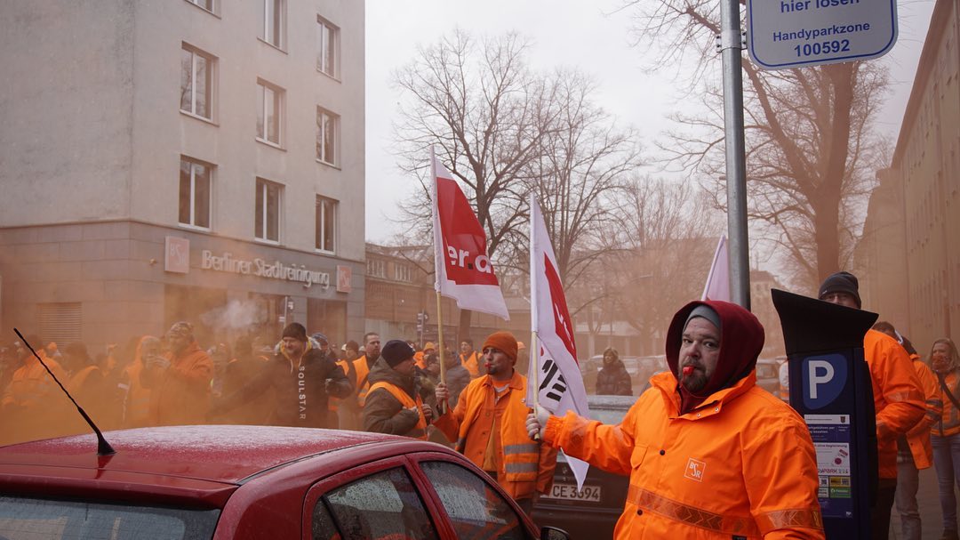Ein Hauch von Frankreich: Hunderttausende Beschäftigte von Bahn und TVÖD im Streik