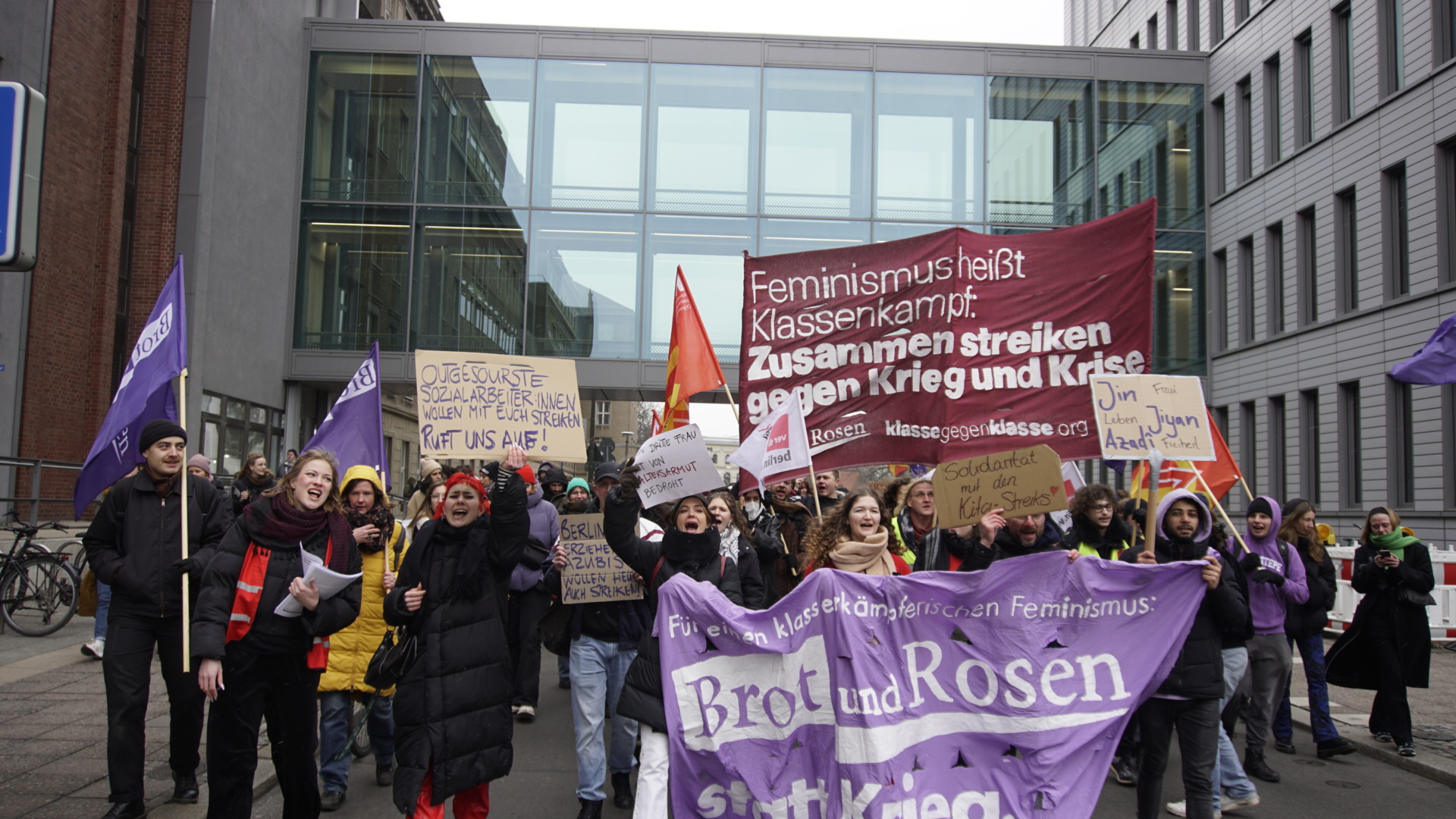 Das war der 8. März in Berlin: Arbeitskampf und Internationalismus