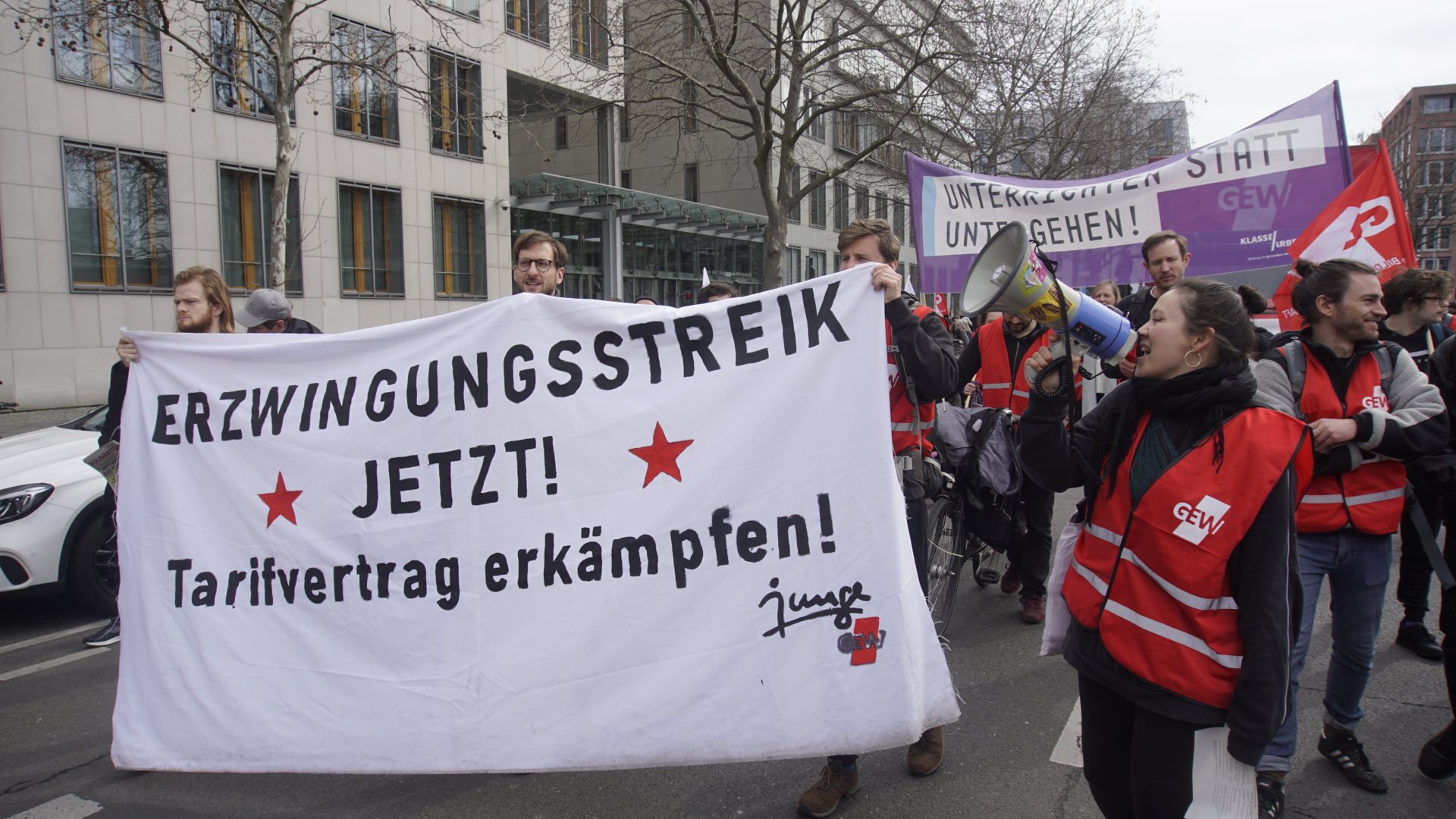 Fotobericht: Streiktag der Lehrer:innen in Berlin 
