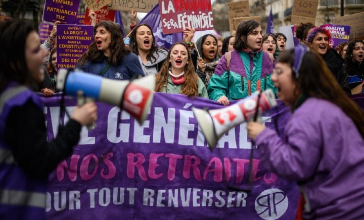 Internationaler Feministischer Kampftag: Brot und Rosen mobilisiert Tausende in Lateinamerika und Europa