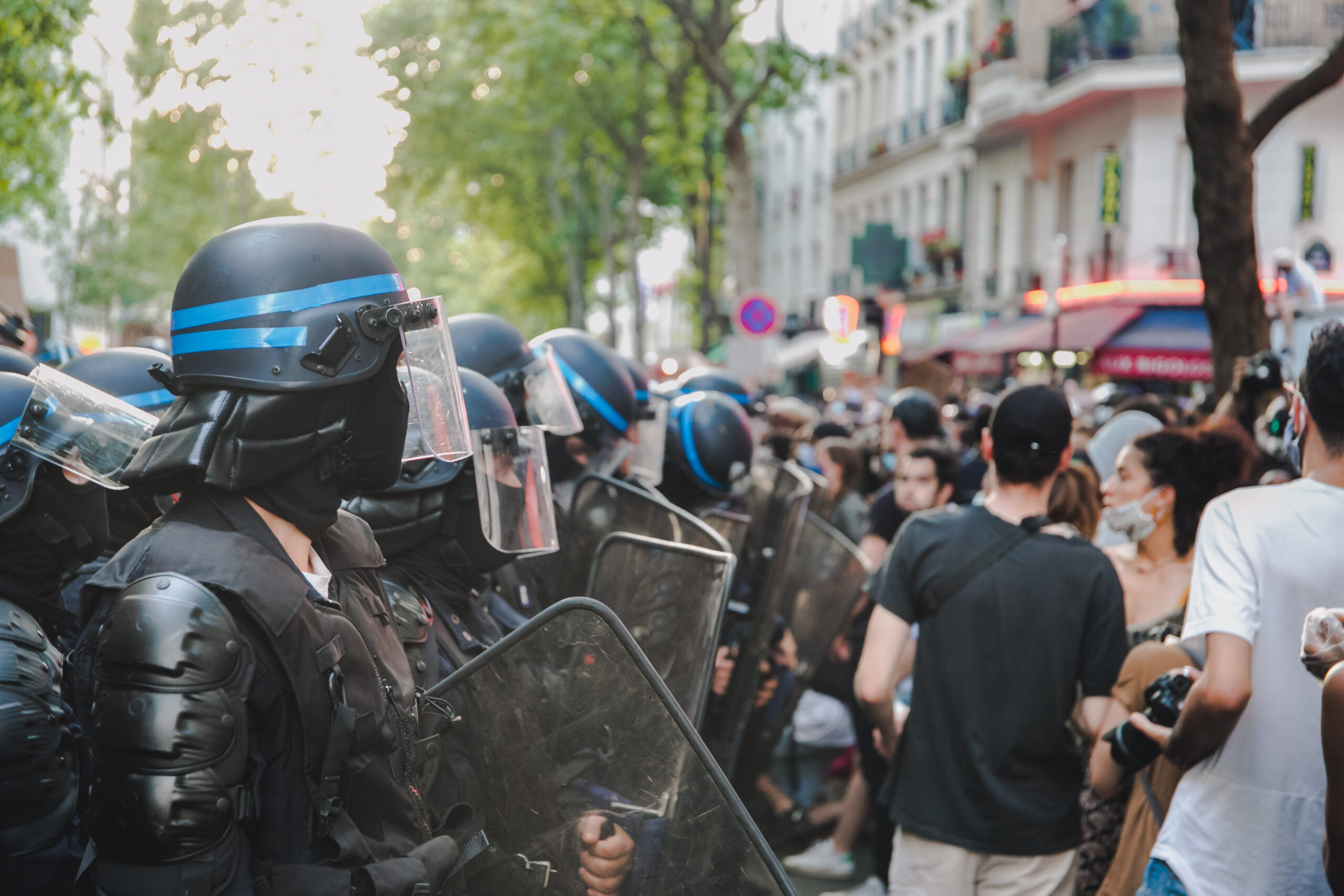Gedenkdemo in Paris: Keine Gerechtigkeit, nur Repression