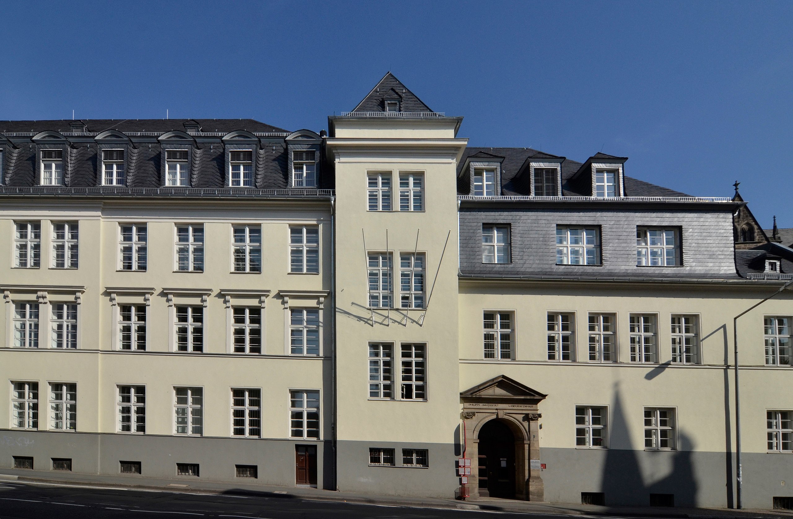 Marburg: Dach an der Uni eingestürzt