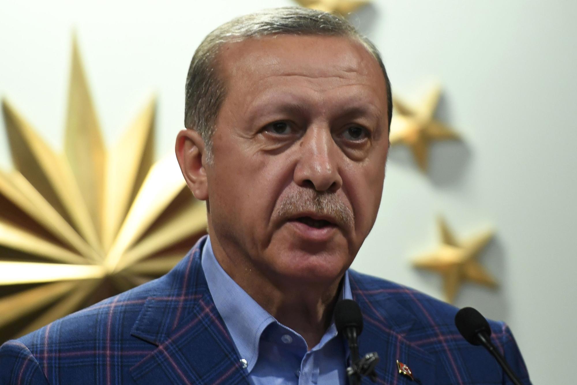 [Live-Ticker] Erdoğan erklärt sich zum Sieger und will die Todesstrafe wieder einführen