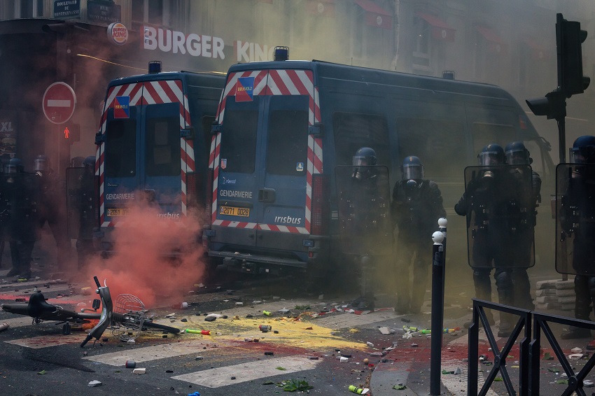 [Fotoreportage] Massenproteste und Repression in Frankreich