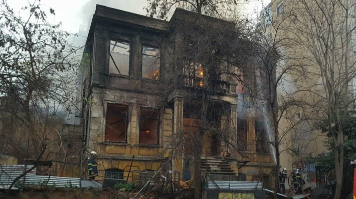 Thessaloniki: Brandanschlag auf anarchistisches Hausprojekt