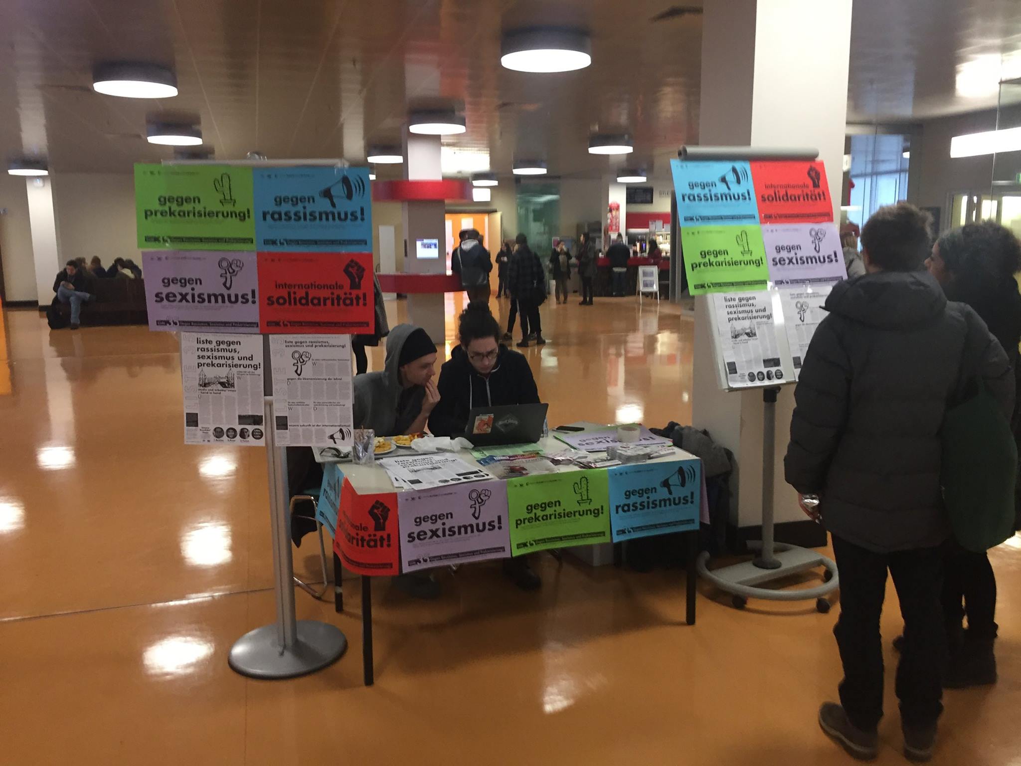 FU-Wahlen: 147 Stimmen gegen Rassismus, Sexismus und Prekarisierung!