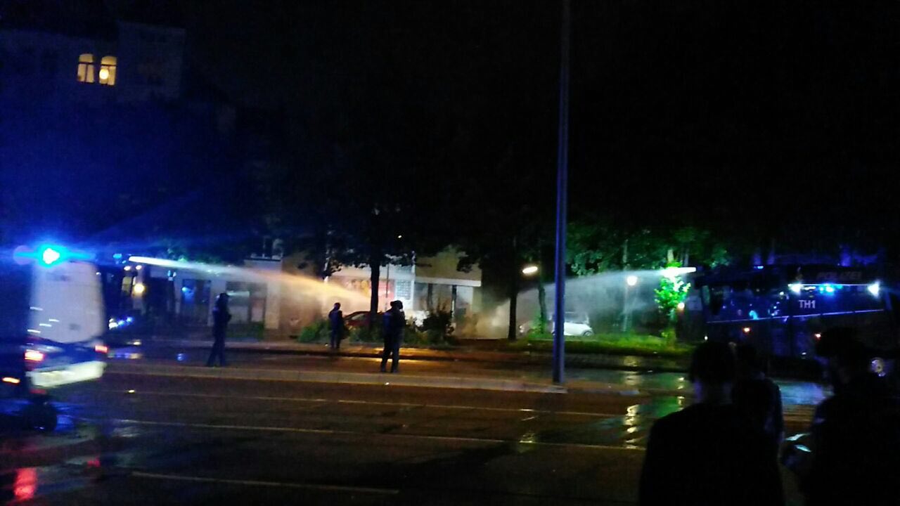 Surreale Nacht in Hamburg