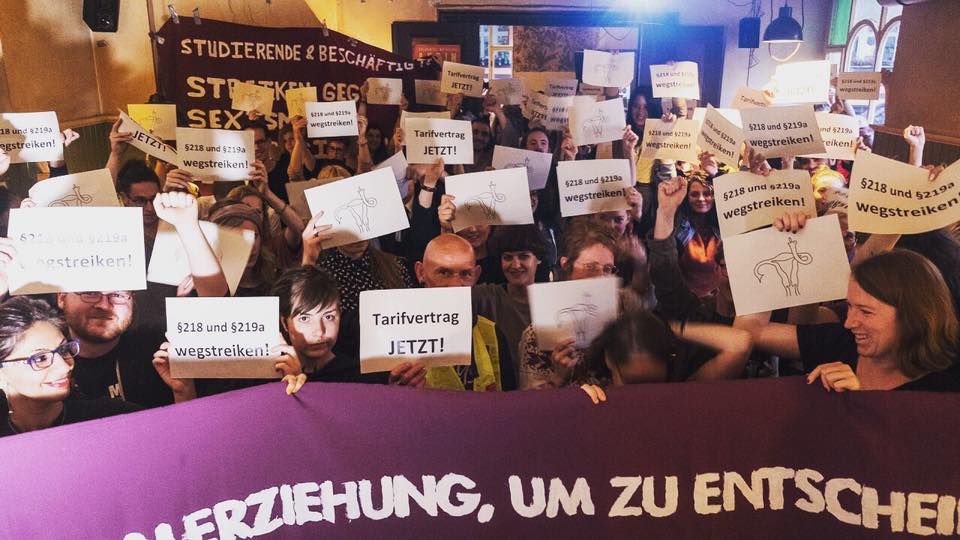 Frauen* in Berlin starten die Kampagne “§218 und 219a wegstreiken”