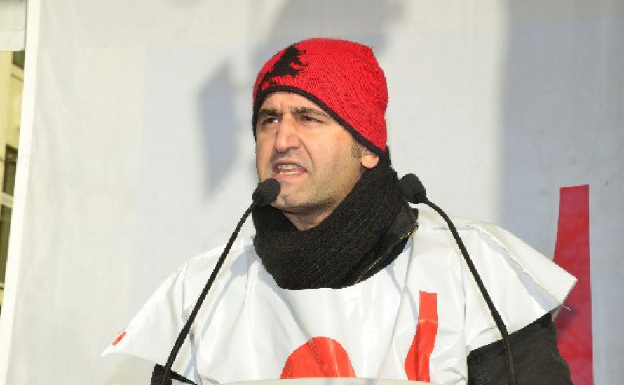 Murat Güneş: Solidarität mit Donnelley unter ArbeiterInnenkontrolle