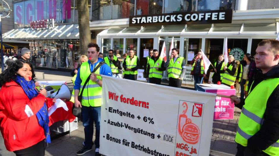 STARBUCKS: 12 fristlose Kündigungen und Hausverbot!