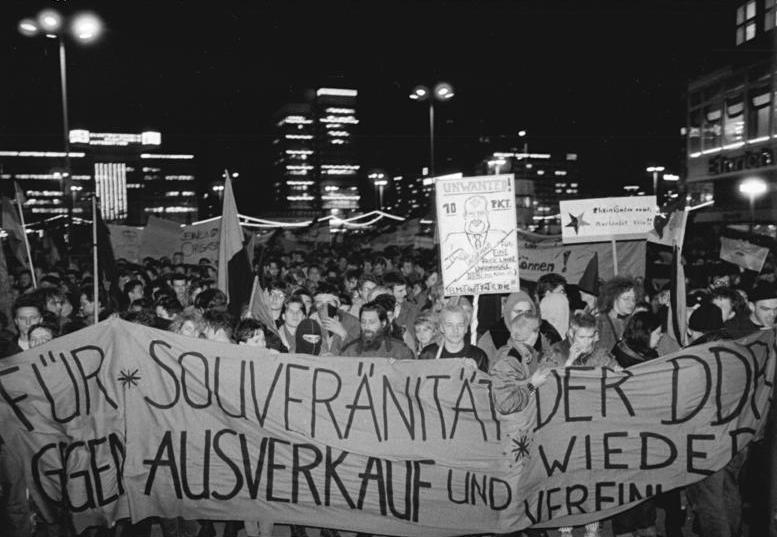 Ein Überblick zu DDR, kapitalistischer Wiedervereinigung und revolutionärem Sozialismus heute