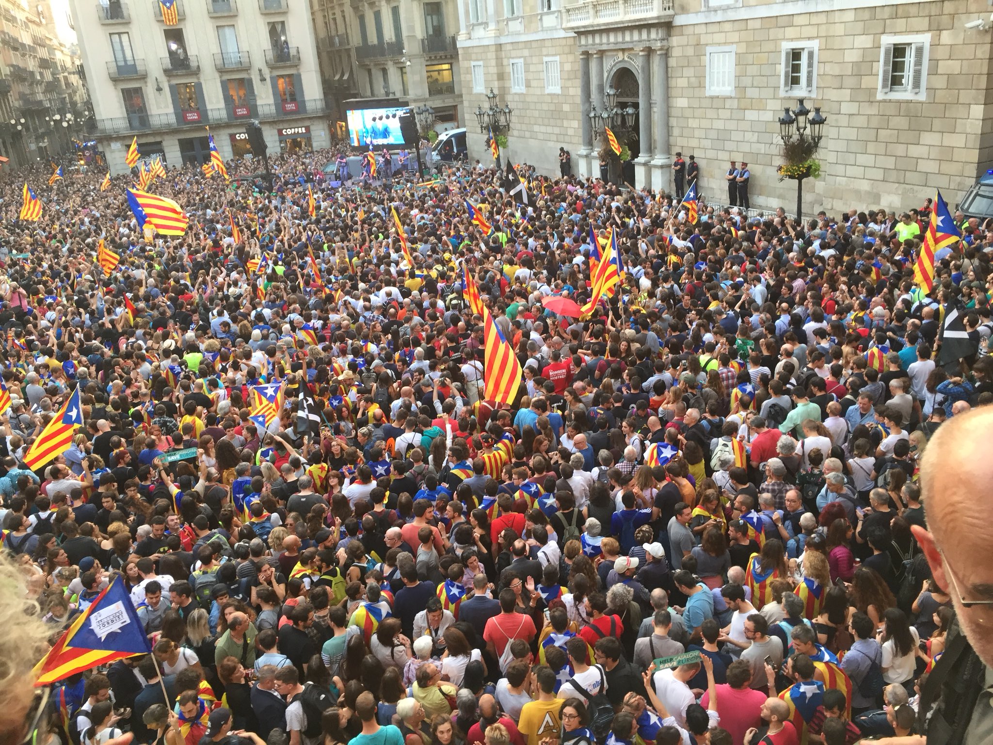 Visca Catalunya lliure i socialista!