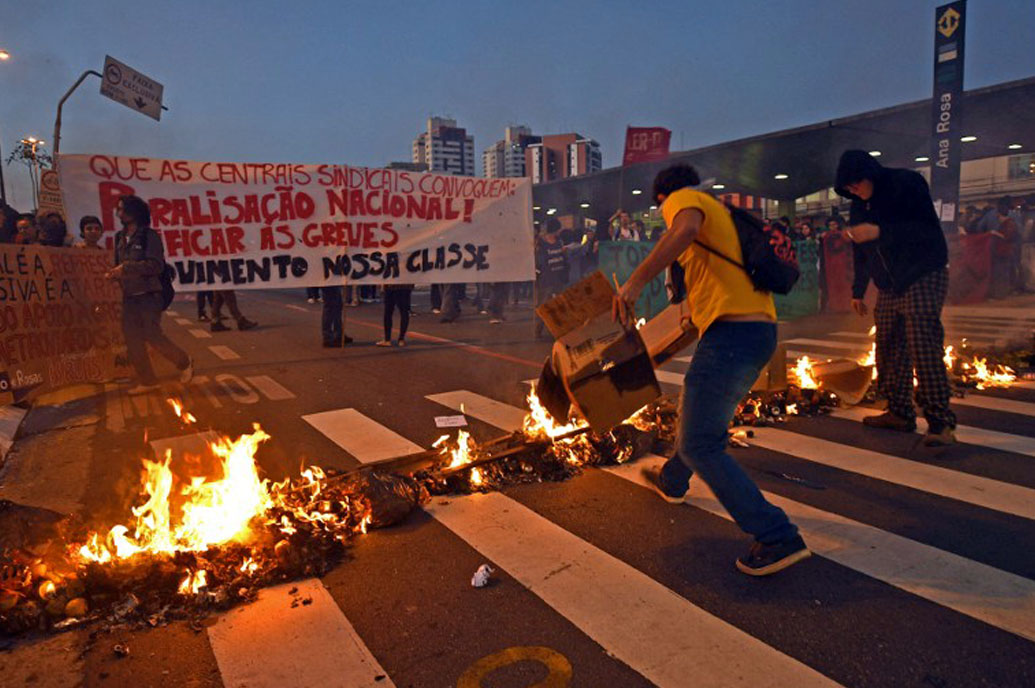 WM in Brasilien: Die ArbeiterInnenklasse betritt das Stadion