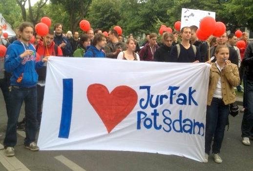 Uni Potsdam: Solidarität statt Schließung!