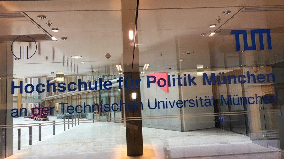 Die HfP an der TU München: Eine Uni rekrutiert Köpfe für den Krieg