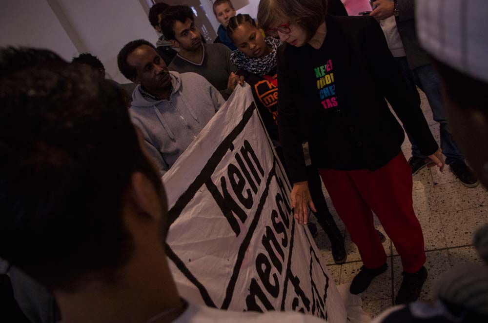 GewerkschafterInnen in Solidarität mit Geflüchteten im DGB-Haus