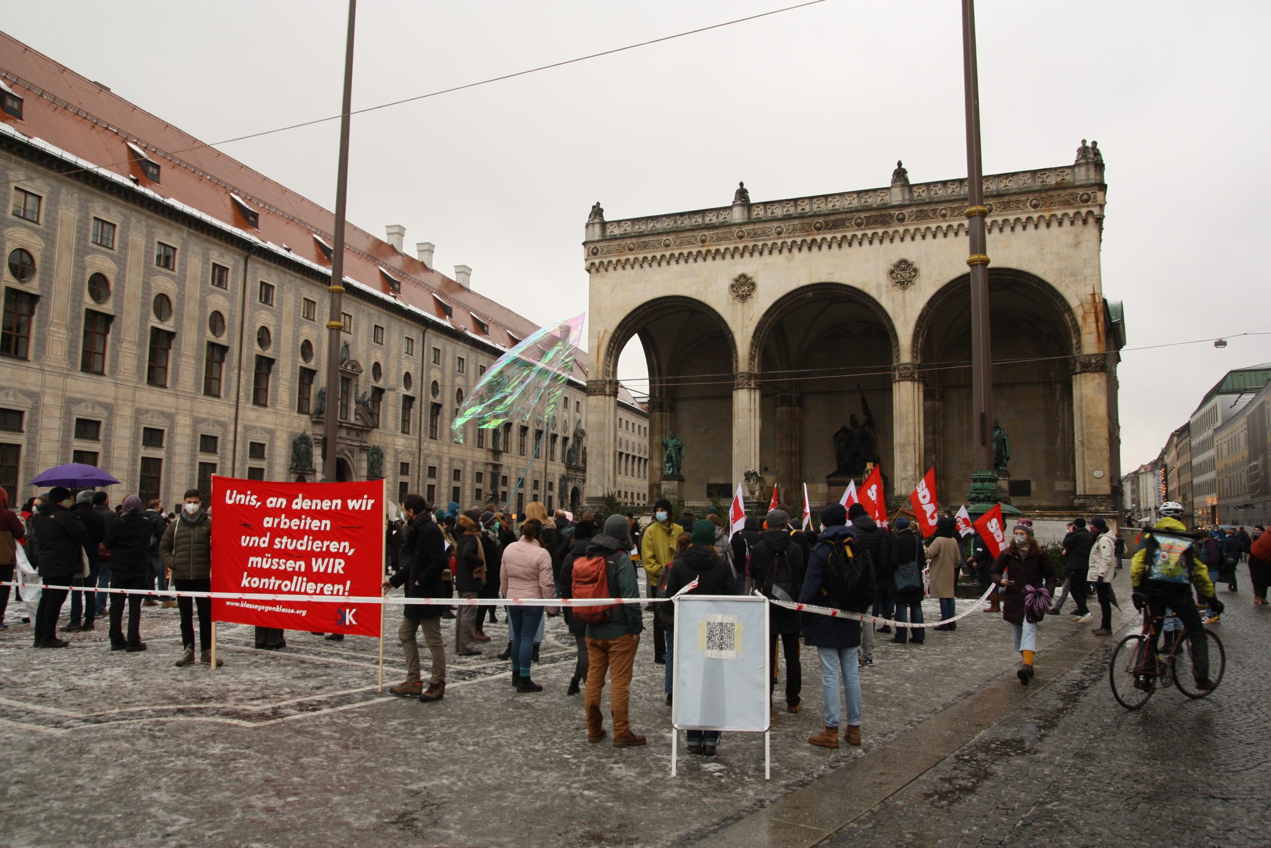 Kundgebung in München: Für freie Bildung – gegen Hochschulreform