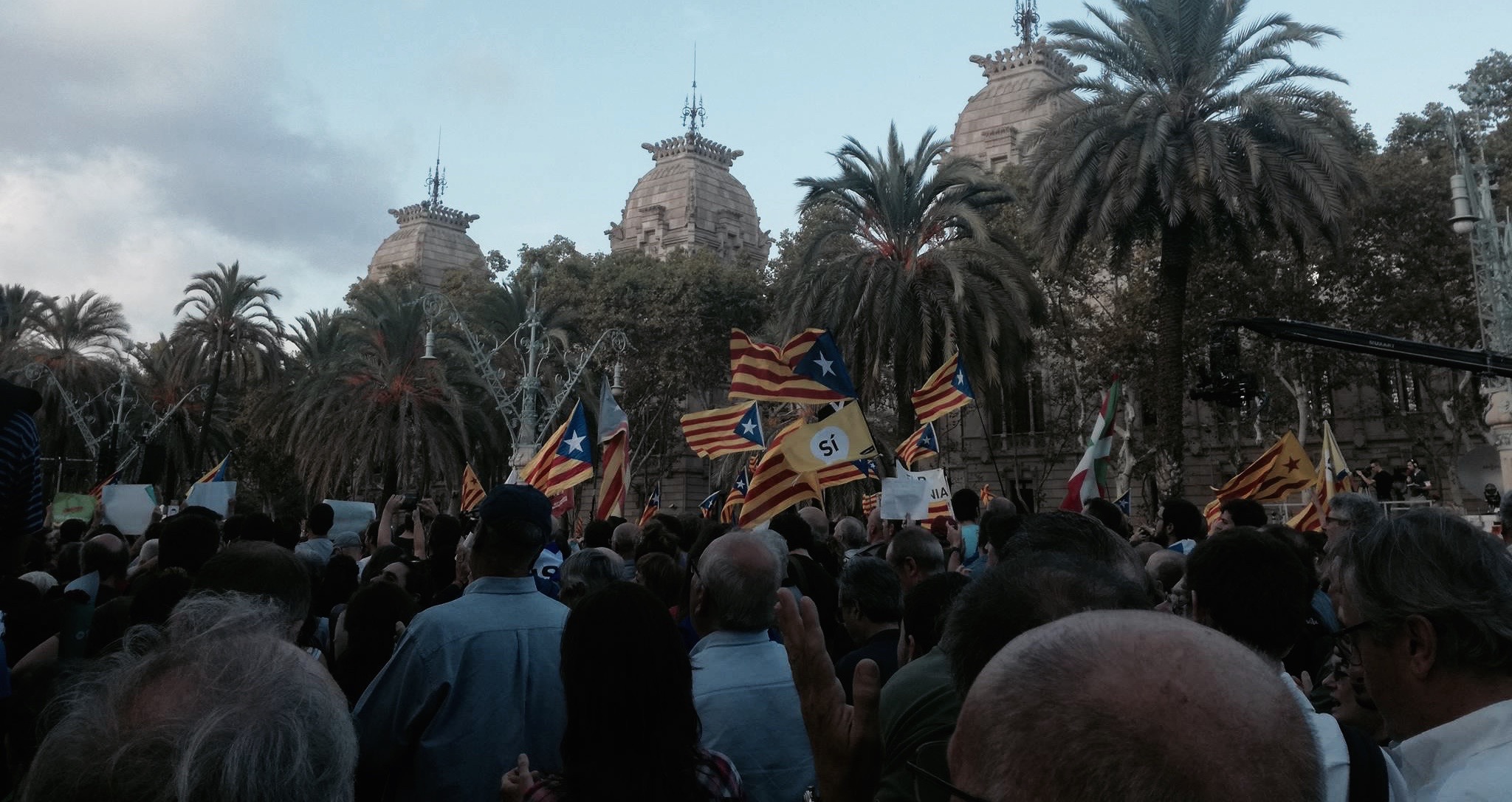 „Widerstand gegen die kommende Repression vorbereiten” – Augenzeug*innenbericht aus Barcelona