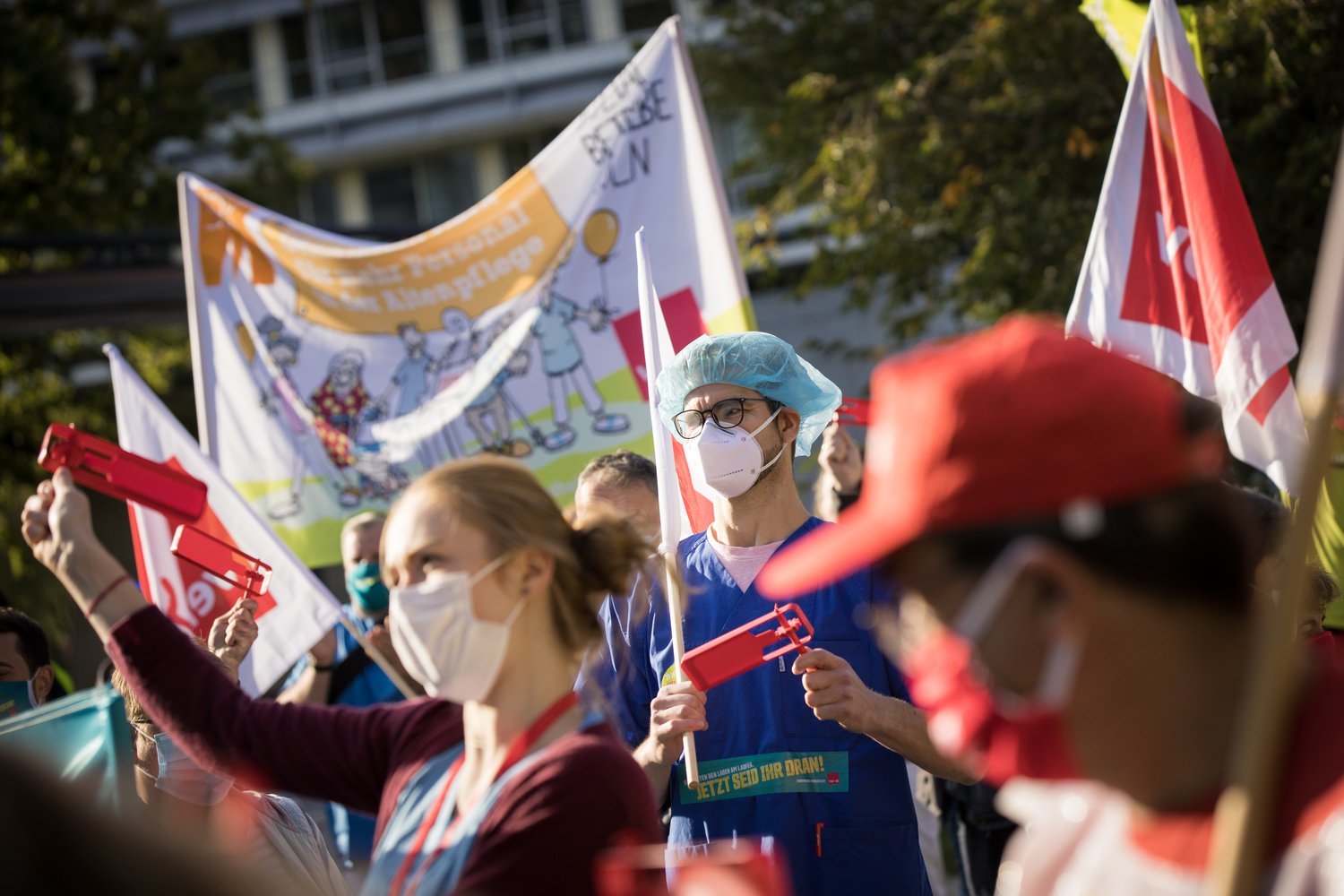 TVöD-Warnstreiks: Die Held:innen fordern Lohn und demokratische Streikentscheidungen