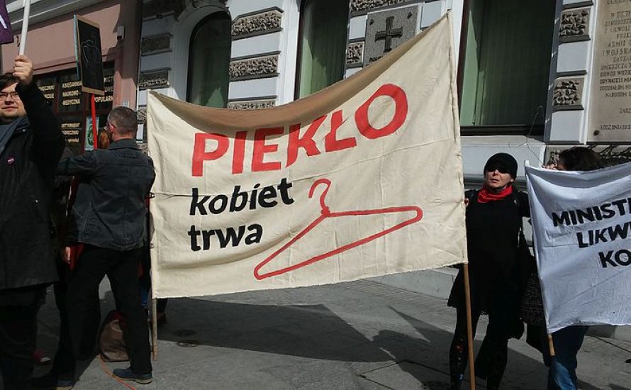 Verschärfung der Abtreibungsgesetze: Warum wir jetzt alle nach Polen schauen sollten