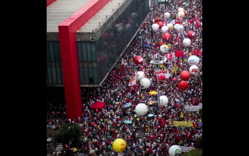 [Video] Massive Streiks in Brasilien am 15. März