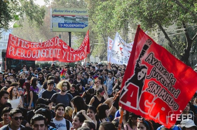 Am 27. April demonstrierten 100.000 Menschen