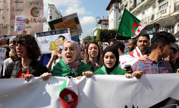 Algerien am Scheideweg: eine neue Phase der Mobilisierung nach dem Rücktritt von Bouteflika?