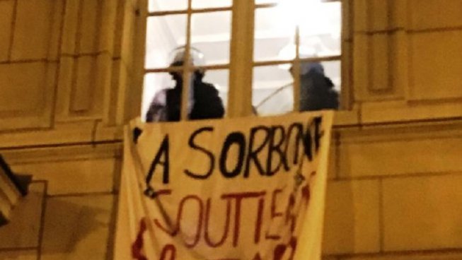 Auf Befehl von Macron: Polizei räumt besetzte Sorbonne gewaltsam
