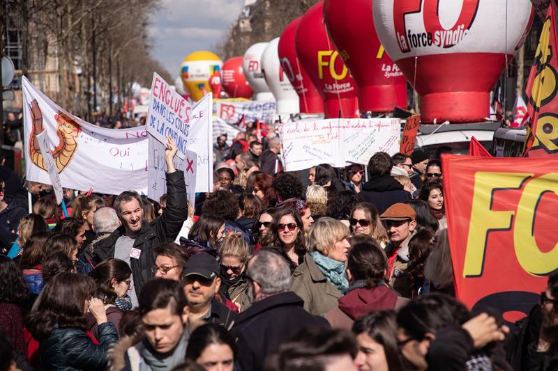 Zehntausende demonstrieren in Frankreich mit einem neuen Generalstreik gegen Macron