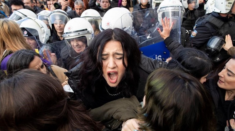 Türkei: 7 Frauen vor Gericht, weil sie
