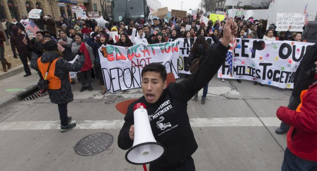 #DayWithoutLatinos: 10.000 Migrant*innen streiken in Milwaukee