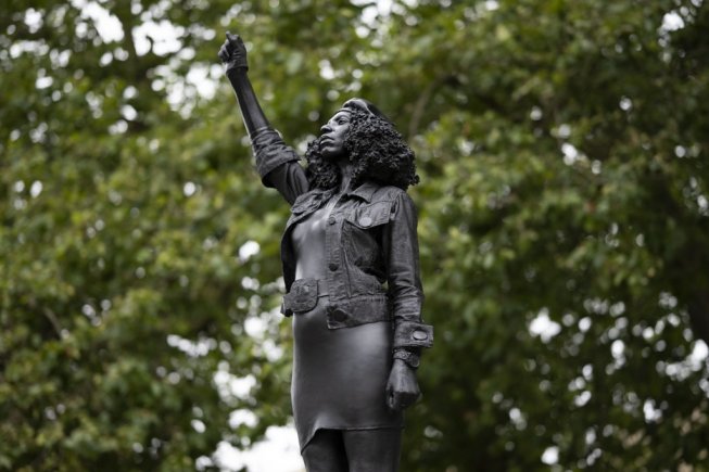 Bristol: Die Statue eines Sklaventreibers stand für 125 Jahre, die einer Antirassistin für weniger als 24 Stunden.