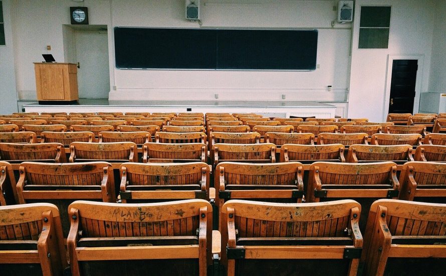 Skandal: Hochschulen wollen in Corona-Zeiten outgesourcte Reinigungskräfte entlassen