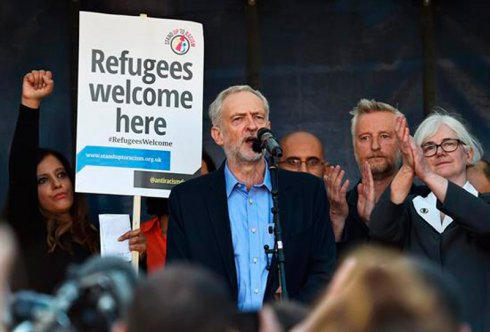 Mit Unterstützung der Basis setzt sich der linke Flügel der Labour-Partei durch