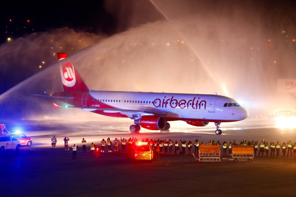 Air Berlin: Millionen für den Boss, Kündigungen für tausende Beschäftigte