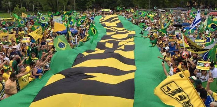 Brasilien: Justiz und rechte Opposition wollen Regierung stürzen