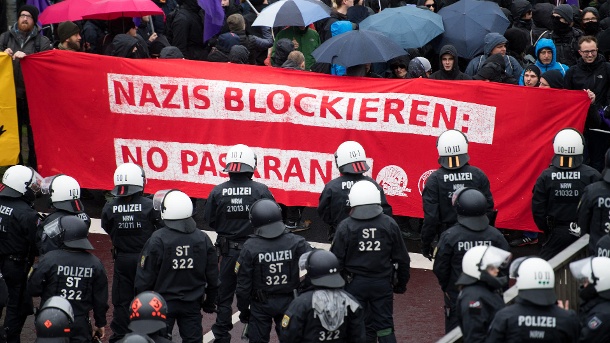 Der AfD die Bühne nehmen