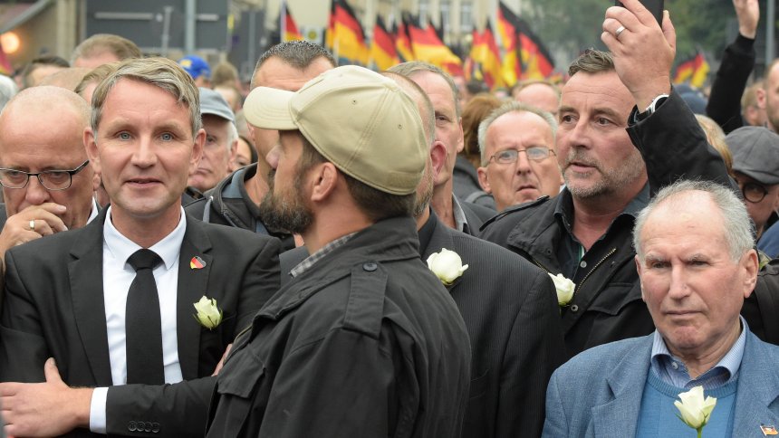Nach Chemnitz: AfD führt die Nazis in die Schlacht