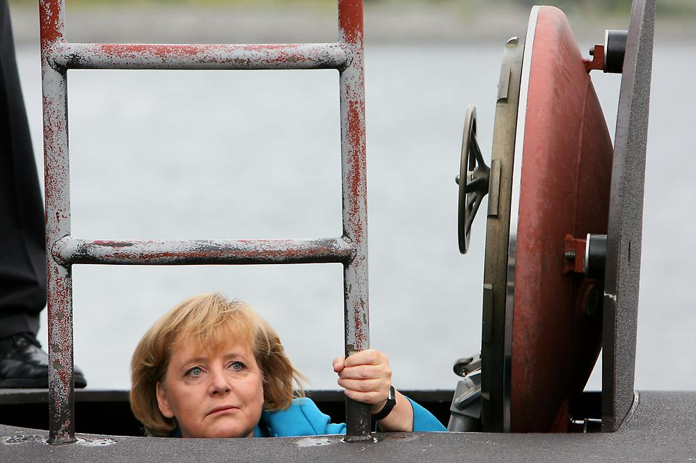 Die Lotsin geht von Bord: ein vorgezogener Nachruf auf Angela Merkel