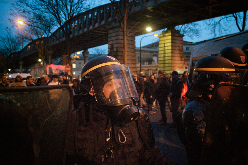 [Fotogalerie] Paris: Polizeirepression bei Demonstration für Théo