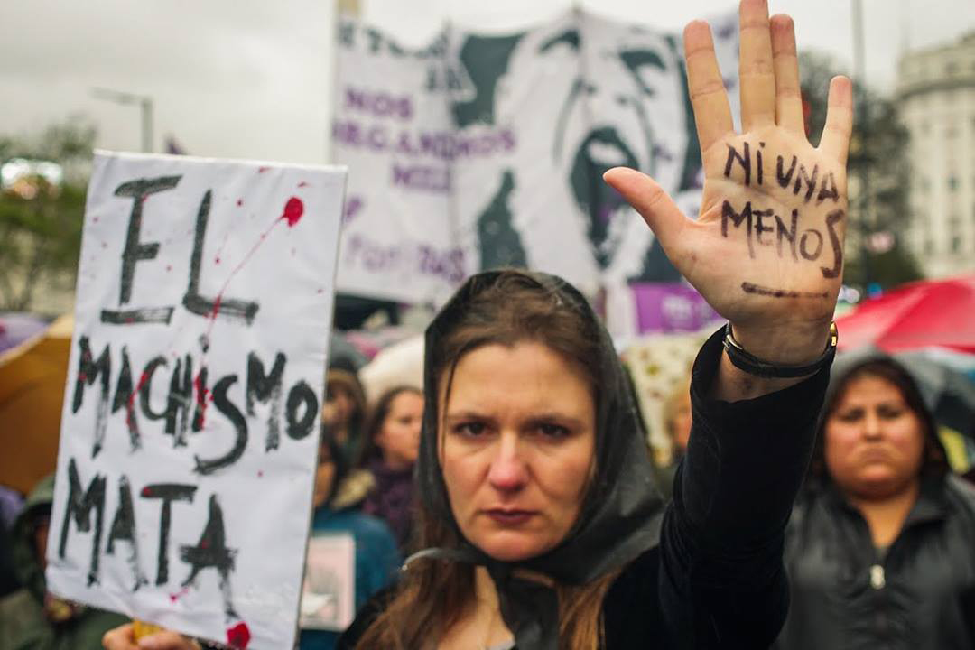 Frauen streiken gegen Sexismus in Argentinien - sollen Männer dabei sein?