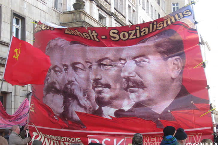 LL-Demo: Revolutionäres Gedenken oder stalinistischer Karnevalsumzug?