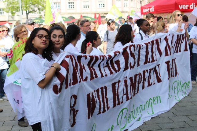 Pflegeaufstand in Bayern: Den Kampf in die Betriebe tragen