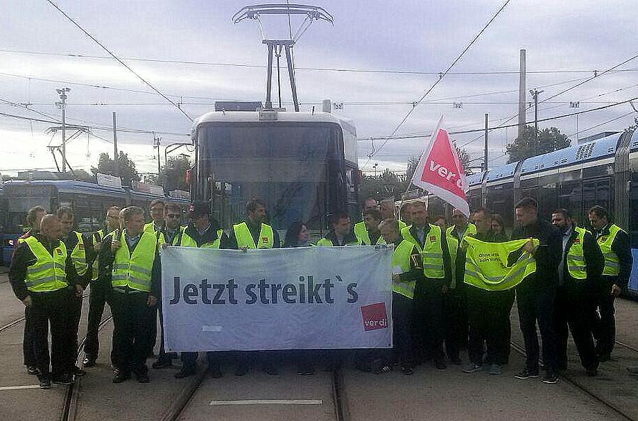 Warnstreik der Bus- und Tramfahrer*innen in München