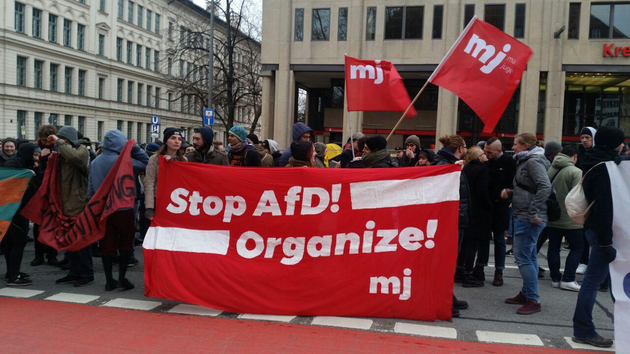 Demo in München: Nach 13 Jahren endlich Gerechtigkeit für Oury Jalloh!